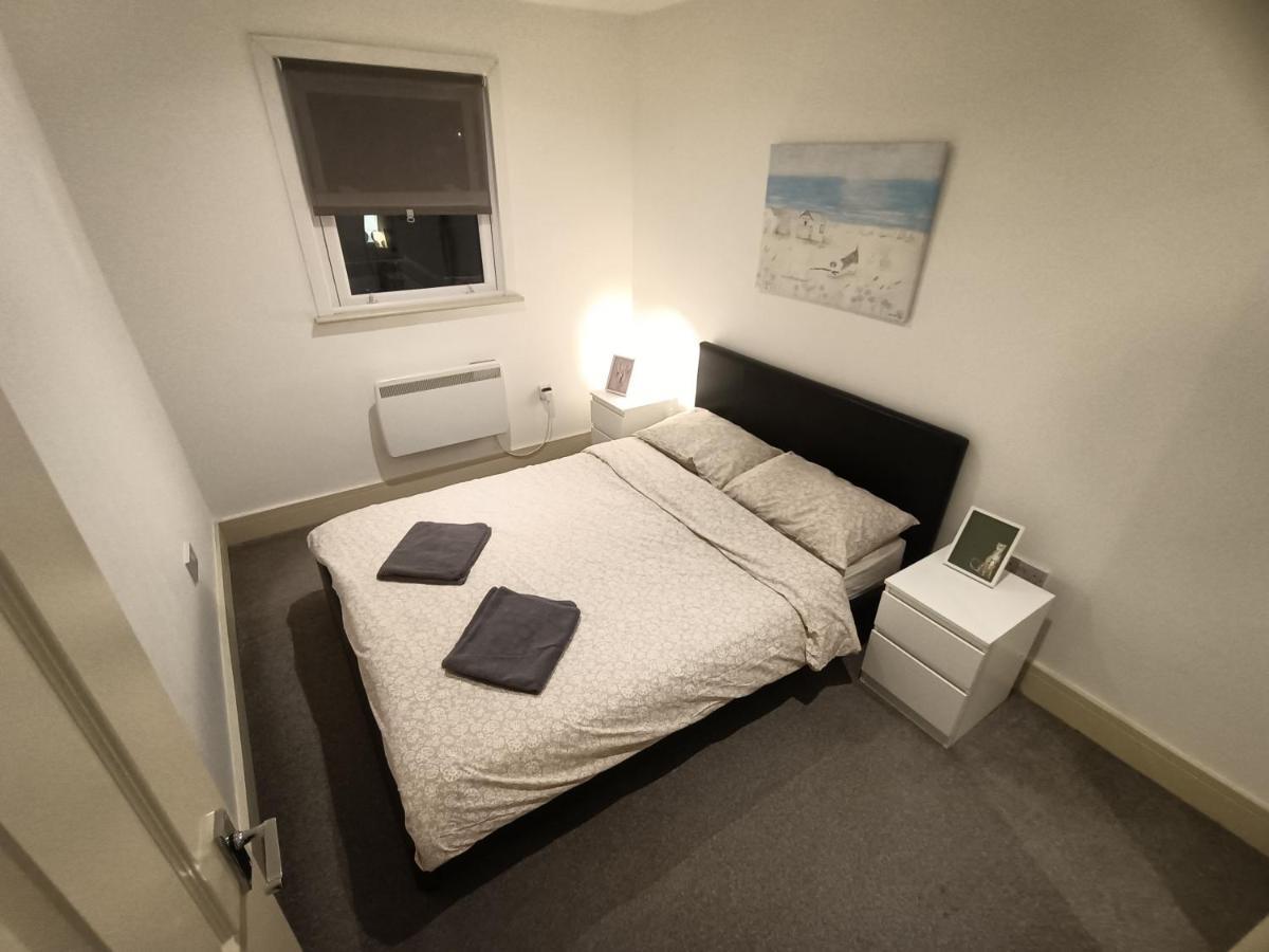 Lovely 2 Bedroom Serviced Apartment In Londres Extérieur photo